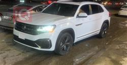 ڤۆڵکسواگن ئەتڵەس کرۆس سپۆرت